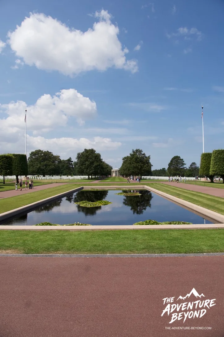 Wasserbecken der Gedenkstätte